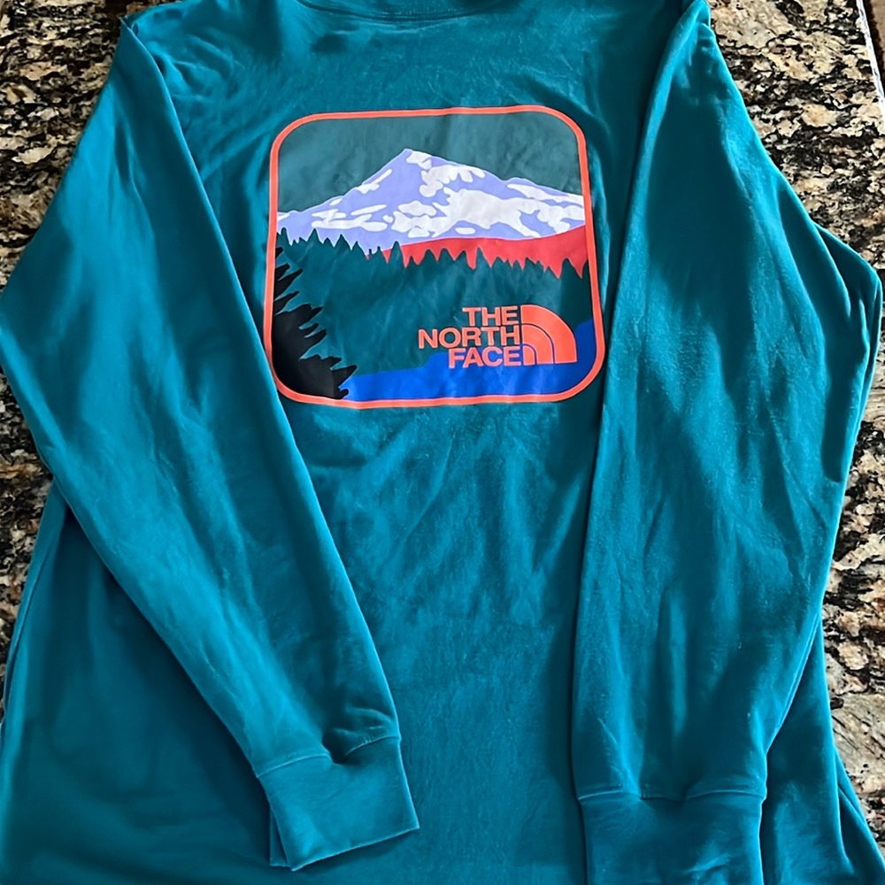 North Face long sleeve Tee